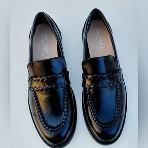 MICHAEL by MICHAEL SHANNON  Women's  Valerie Black Loafer  Size 8.5
